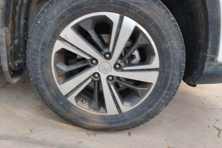 Used CHANGAN CS75 2020 280T Automatic Smart Edition China VI Standard Right Front Wheel Hub