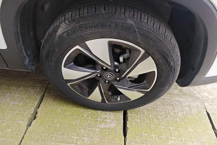 Used CHANGAN CS75 2020 280T DCT Luxury Version China VI Standard Right Front Wheel Hub