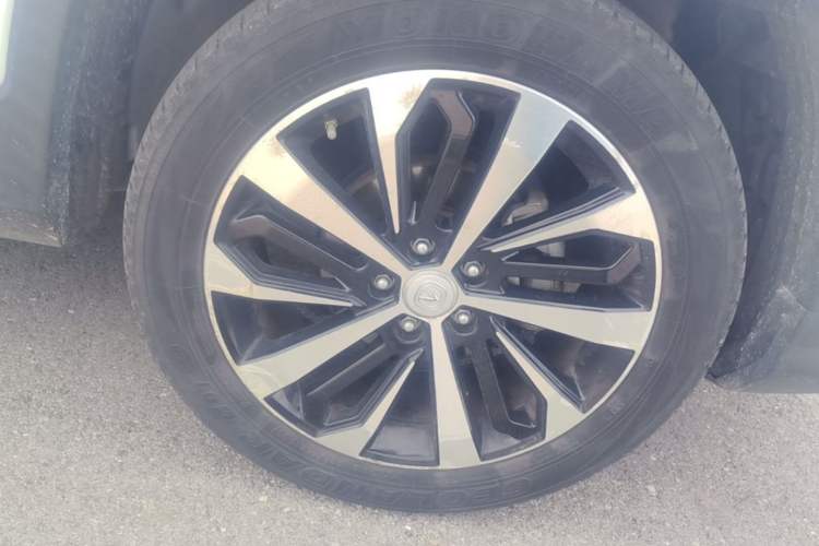 Used CHANGAN CS75 2020 280T Automatic Smart Edition China VI Right Front Wheel Hub