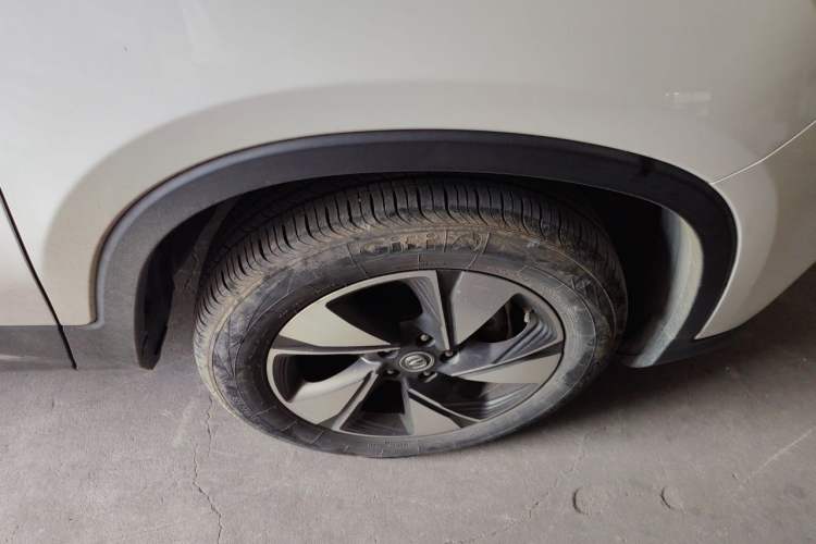 Used CHANGAN CS75 2020 280T DCT Luxury Version China VI Standard Right Front Wheel Hub