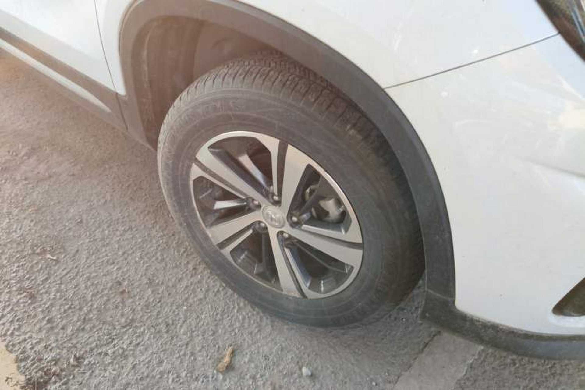 Used CHANGAN CS75 2020 280T Manual Elite Version China VI Right Front Wheel Hub