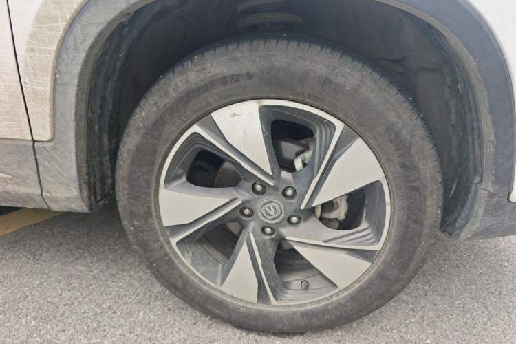 Used CHANGAN CS75 2020 280T DCT Luxury Version China VI Standard Right Front Wheel Hub