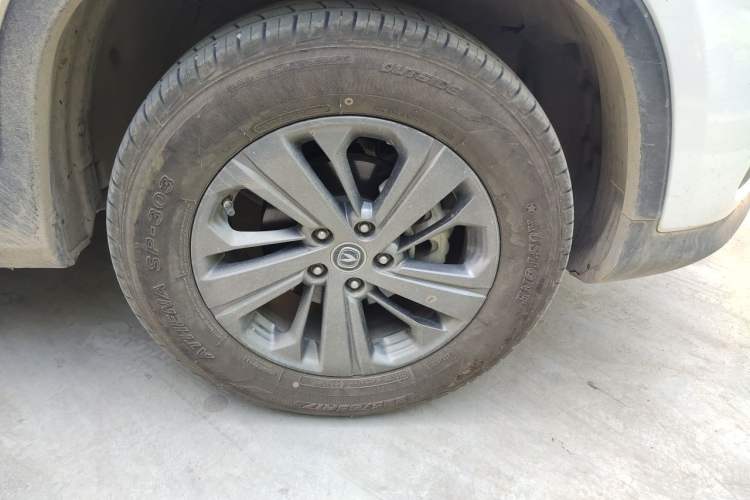 Used CHANGAN CS75 2020 280T DCT Luxury Model China VI Standard Right Front Wheel Hub