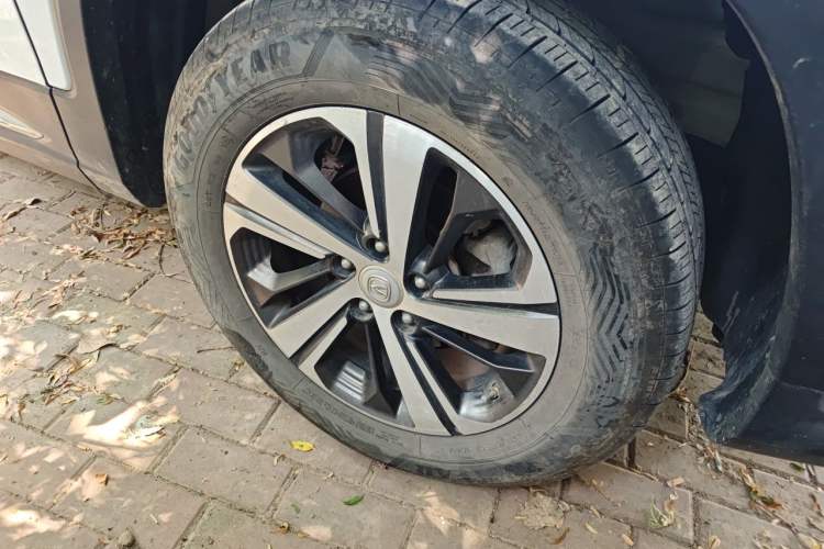 Used CHANGAN CS75 2020 280T Automatic Smart Edition China VI Standard Right Front Wheel Hub
