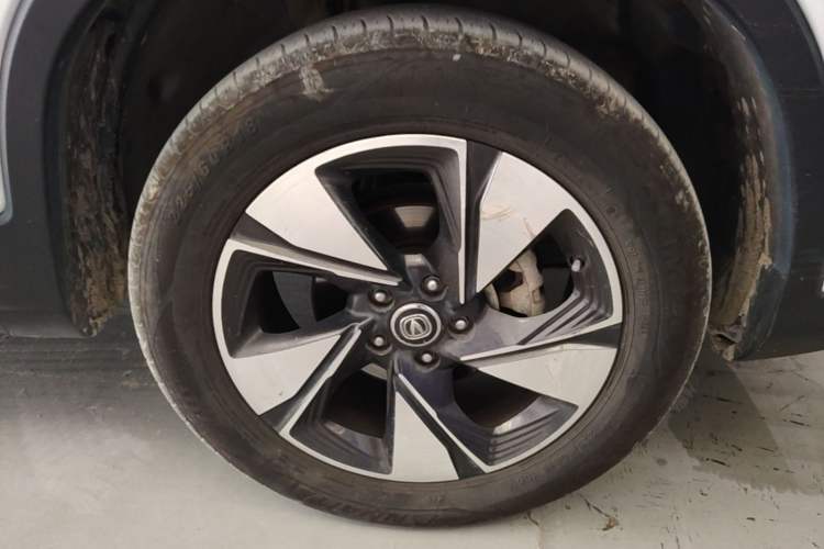 Used CHANGAN CS75 2020 280T Automatic Smart Edition China VI Right Front Wheel Hub