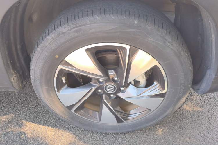 Used CHANGAN CS75 2020 280T DCT Luxury Version China VI Standard Right Front Wheel Hub