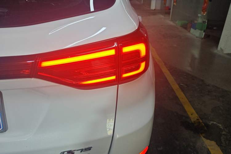 Used CHANGAN CS75 2020 280T DCT Luxury Version China VI Standard Right Rear Taillight