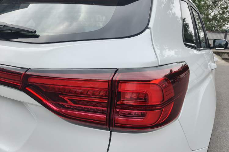 Used CHANGAN CS75 2020 280T Automatic Smart Edition China VI Right Rear Taillight