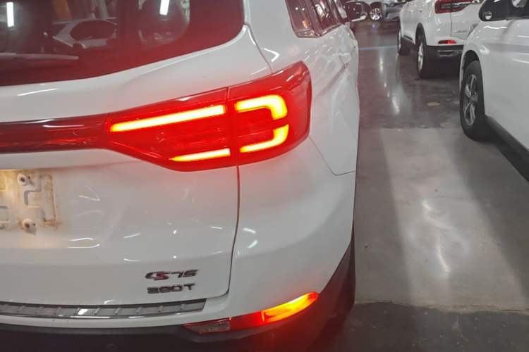 Used CHANGAN CS75 2020 280T DCT Luxury Version China VI Standard Right Rear Taillight