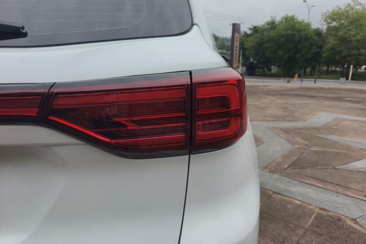 Used CHANGAN CS75 2020 280T DCT Luxury Version China VI Standard Right Rear Taillight