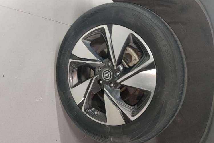 Used CHANGAN CS75 2020 280T DCT Luxury Version China VI Standard Right Rear Wheel Hub