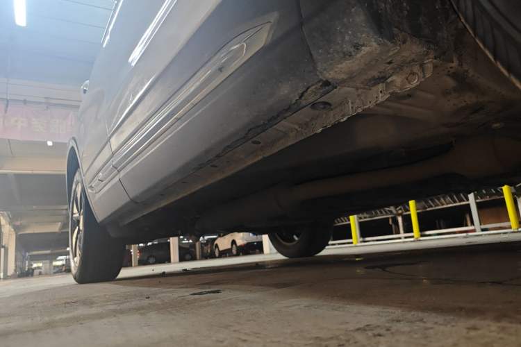 Used CHANGAN CS75 2020 280T DCT Luxury Version China VI Standard Right Side Sill