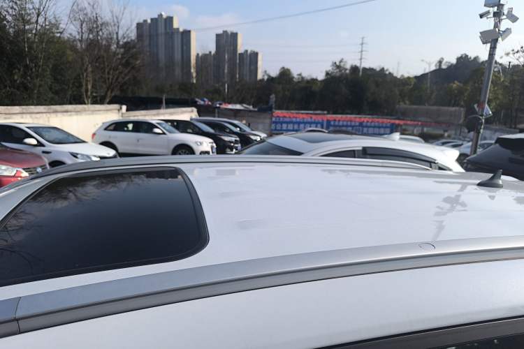 Used CHANGAN CS75 2020 280T DCT Luxury Model China VI Standard Roof