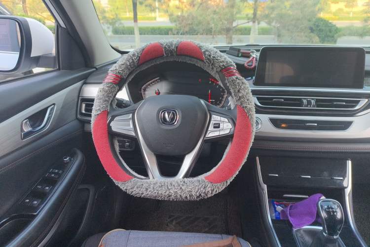 Used CHANGAN CS75 2020 280T Manual Elite Version China VI Standard Steering Wheel