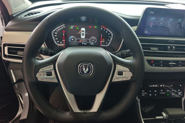 Used CHANGAN CS75 2020 280T Automatic Ya Zhi Model China VI Standard Steering Wheel