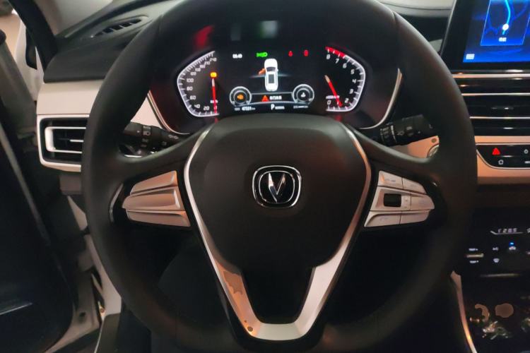 Used CHANGAN CS75 2020 280T DCT Luxury Model China VI Standard Steering Wheel