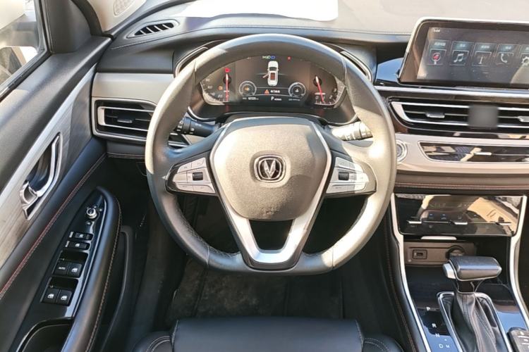 Used CHANGAN CS75 2020 280T DCT Luxury Version China VI Standard Steering Wheel