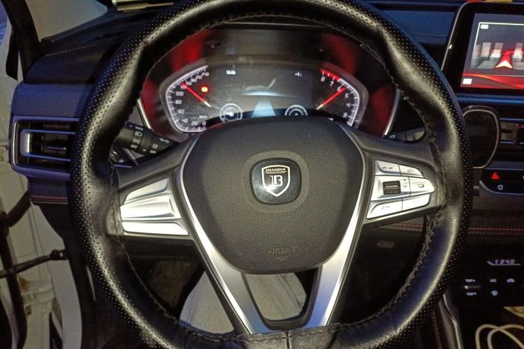 Used CHANGAN CS75 2020 280T DCT Luxury Model China VI Standard Steering Wheel
