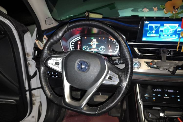 Used CHANGAN CS75 2020 280T Automatic Smart Edition China VI Steering Wheel