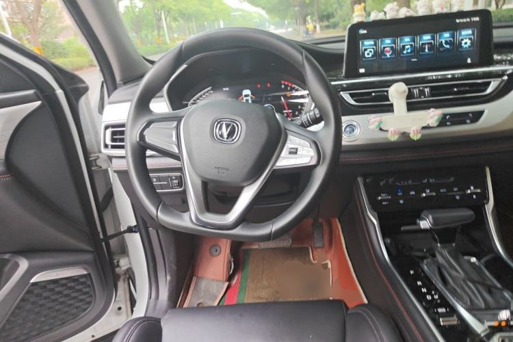 Used CHANGAN CS75 2020 280T DCT Luxury Model China VI Standard Steering Wheel