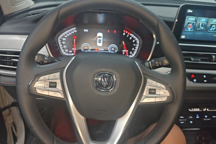 Used CHANGAN CS75 2020 280T DCT Luxury Version China VI Standard Steering Wheel