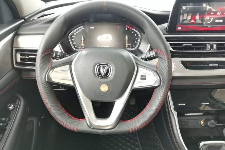 Used CHANGAN CS75 2020 280T Manual Elite Version China VI Standard Steering Wheel