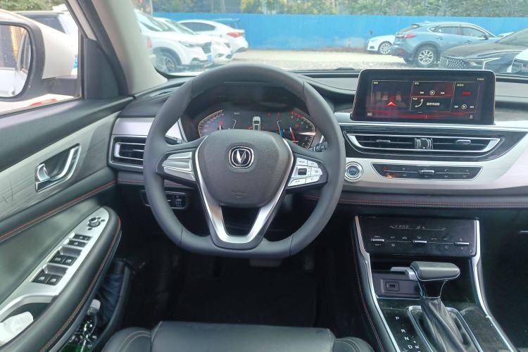 Used CHANGAN CS75 2020 280T DCT Luxury Model China VI Standard Steering Wheel