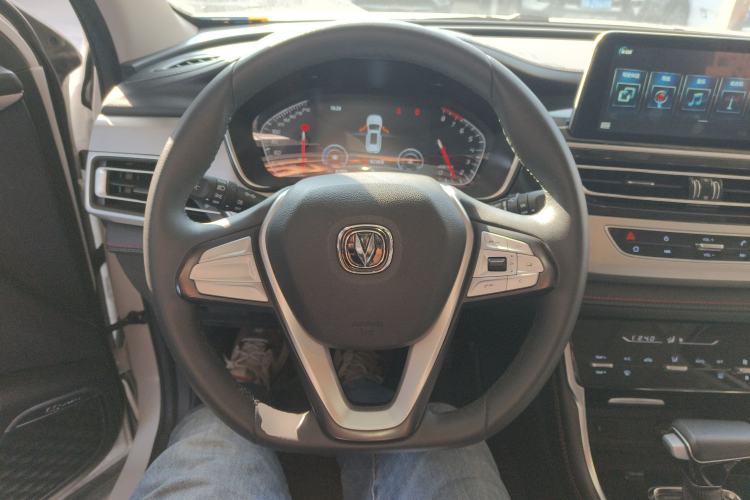 Used CHANGAN CS75 2020 280T DCT Luxury Model China VI Standard Steering Wheel