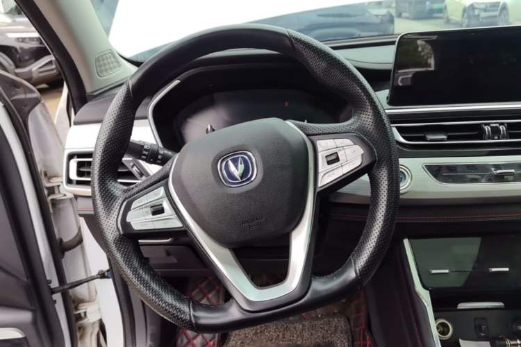 Used CHANGAN CS75 2020 280T Manual Elite Version China VI Steering Wheel