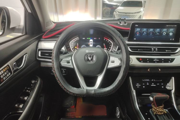 Used CHANGAN CS75 2020 280T DCT Luxury Version China VI Standard Steering Wheel