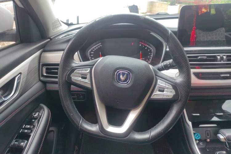 Used CHANGAN CS75 2020 280T Automatic Smart Edition China VI Steering Wheel
