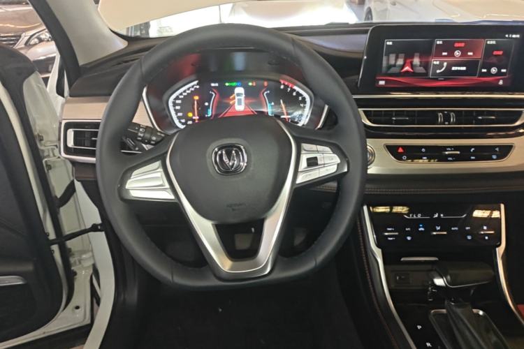 Used CHANGAN CS75 2020 280T DCT Luxury Model China VI Standard Steering Wheel