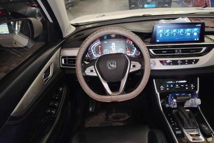 Used CHANGAN CS75 2020 280T Automatic Smart Edition China VI Steering Wheel