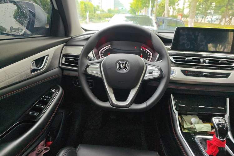 Used CHANGAN CS75 2020 280T Manual Elite Version China VI Standard Steering Wheel