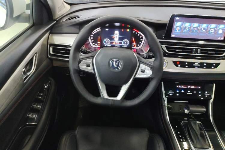 Used CHANGAN CS75 2020 280T Automatic Smart Edition China VI Steering Wheel