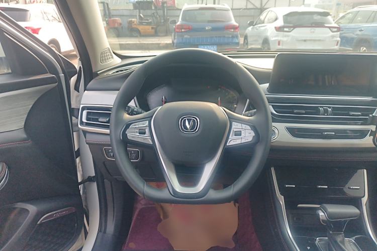 Used CHANGAN CS75 2020 280T DCT Luxury Version China VI Standard Steering Wheel