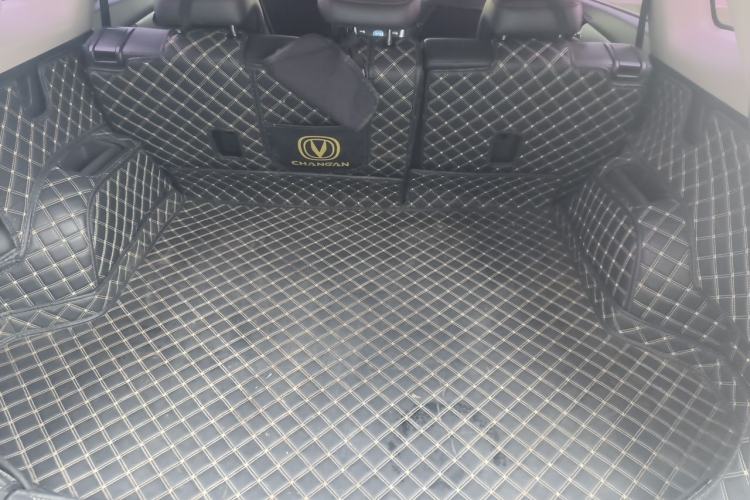 Used CHANGAN CS75 2020 280T Manual Elite Version China VI Standard Trunk