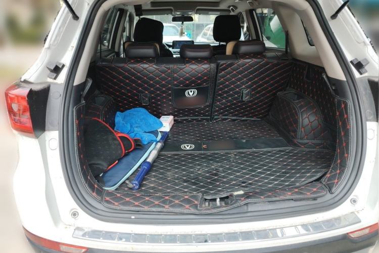 Used CHANGAN CS75 2020 280T DCT Luxury Version China VI Standard Trunk
