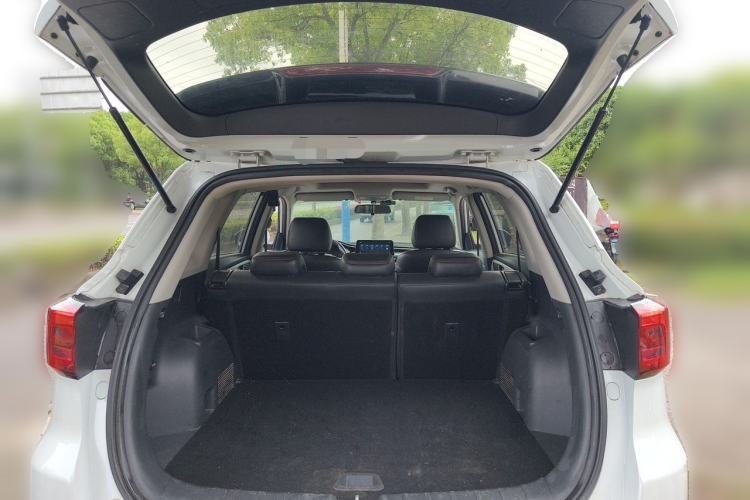Used CHANGAN CS75 2020 280T Automatic Smart Edition China VI Trunk