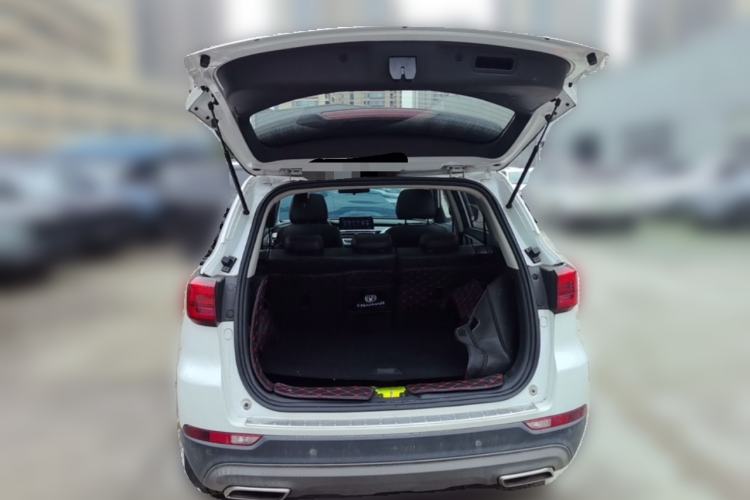 Used CHANGAN CS75 2020 280T Manual Elite Version China VI Trunk