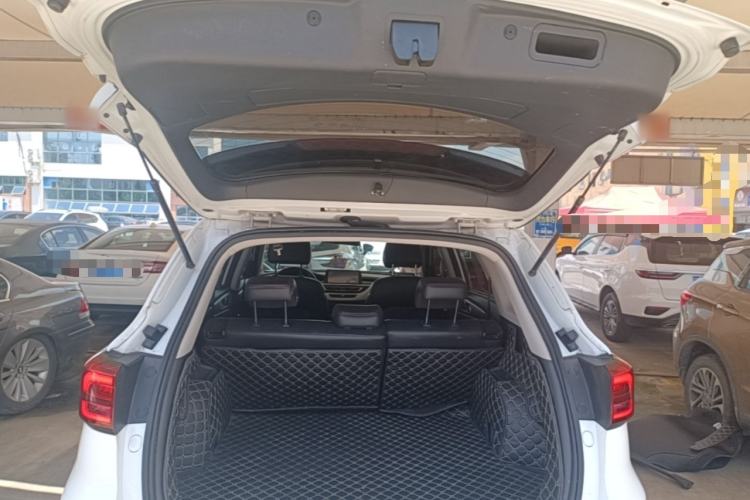 Used CHANGAN CS75 2020 280T Automatic Smart Edition China VI Standard Trunk