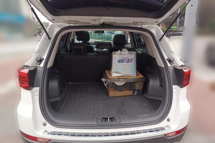 Used CHANGAN CS75 2020 280T Automatic Smart Edition China VI Trunk