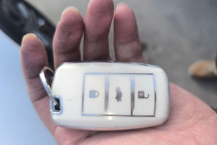 Used CHANGAN CS75 2020 280T DCT Luxury Model China VI Standard Vehicle Key