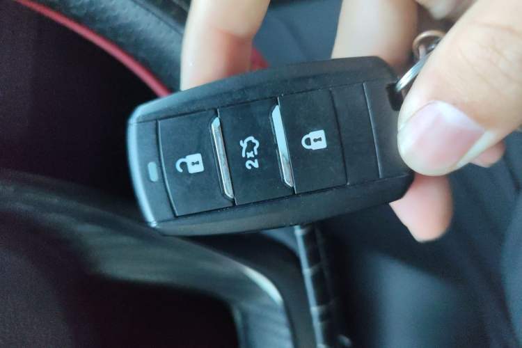 Used CHANGAN CS75 2020 280T Automatic Smart Edition China VI Standard Vehicle Key