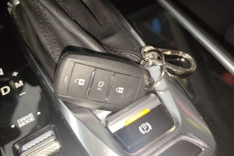 Used CHANGAN CS75 2020 280T DCT Luxury Version China VI Standard Vehicle Key