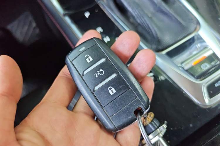 Used CHANGAN CS75 2020 280T Automatic Smart Edition China VI Standard Vehicle Key