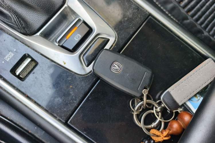 Used CHANGAN CS75 2020 280T DCT Luxury Model China VI Standard Vehicle Key