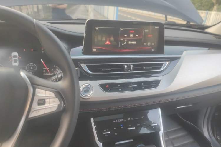 Used CHANGAN CS75 2021 Honor Million Edition 280T DCT Luxury Model Audio And AC Panel