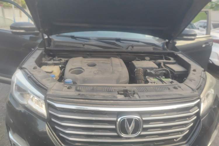 Used CHANGAN CS75 2021 Honor Million Edition 280T DCT Luxury Model Engine Bay