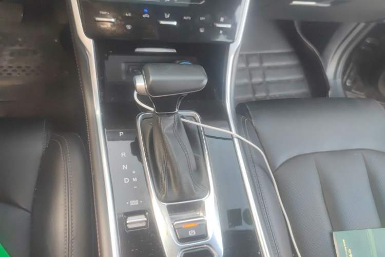 Used CHANGAN CS75 2021 Honor Million Edition 280T DCT Luxury Model Gear Lever